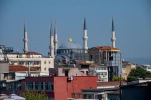 Valeria Antique Hotel dış görünüm - Sultanahmet'te tarihi otel cephesi
