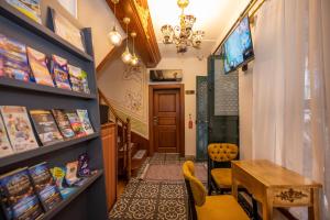 Valeria Antique Hotel bahçe - tarihi binada huzurlu açık alan