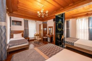 Valeria Antique Hotel Standard Triple Room - 22m² 3 kişilik oda zemin kat